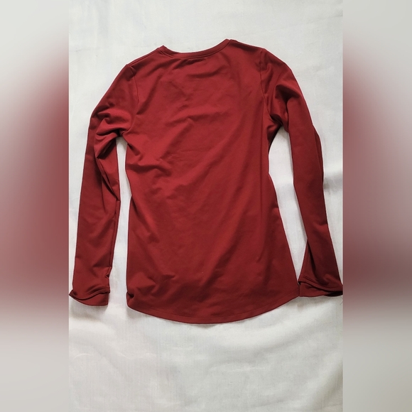 NWT! Under Armour Women's Yoga/Activewear Long Sleeve Cozy Fitness Bundle Small - Picture 9 of 17